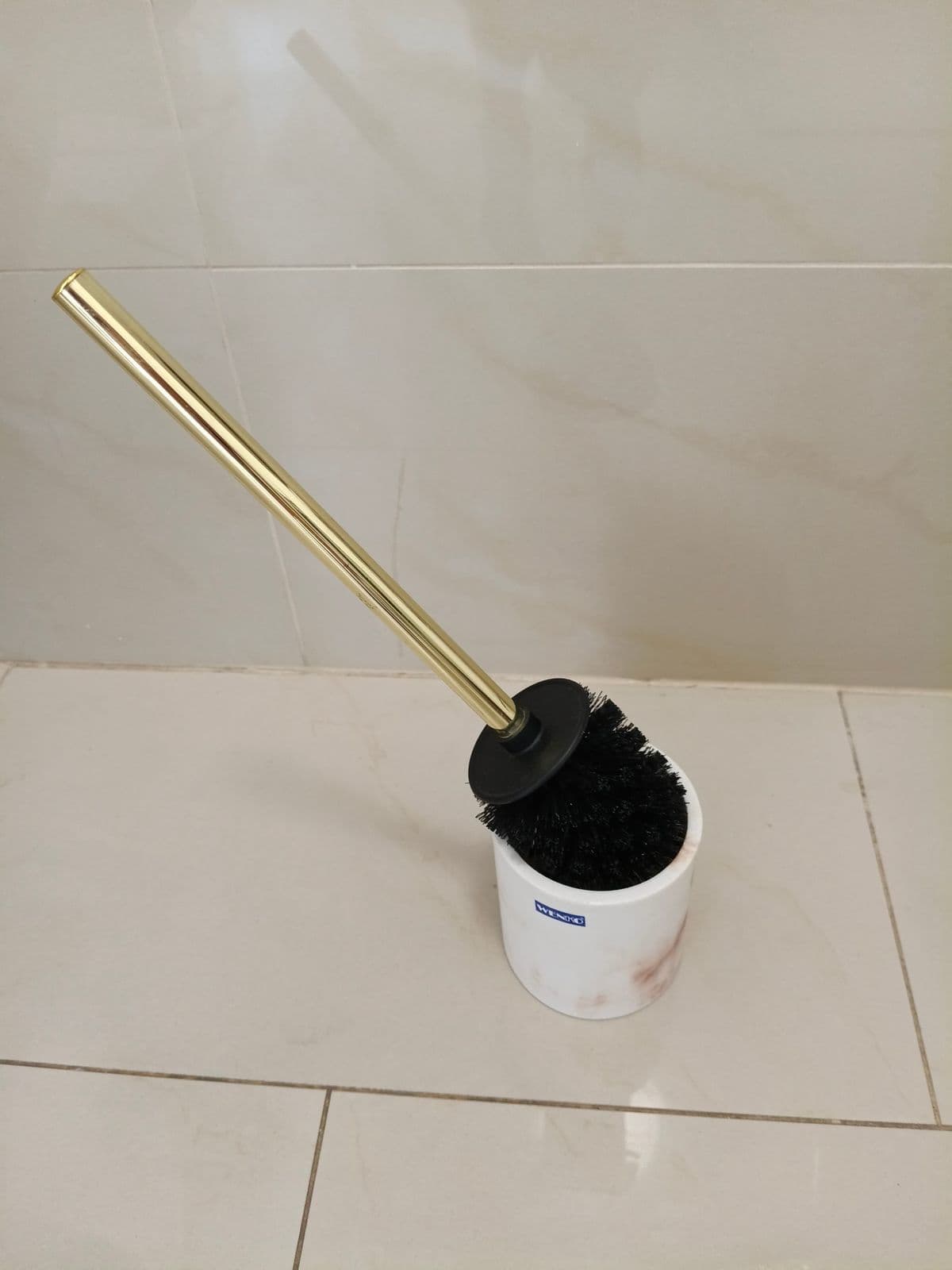 Posten 7 – 1 Stk. WC Garnitur