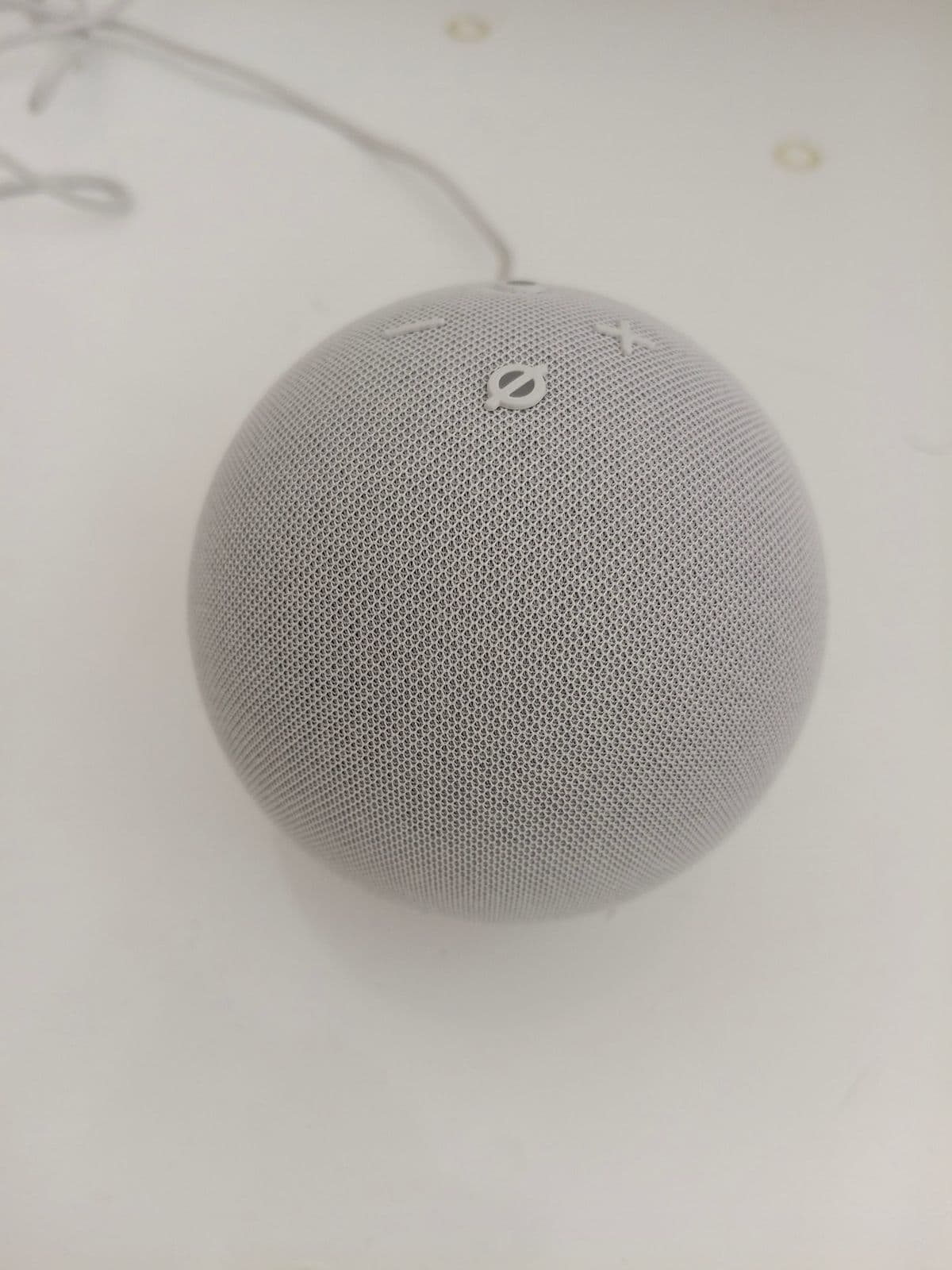 Posten 29 – 1 Stk. Amazon Echo Dot Smart-Lautsprecher