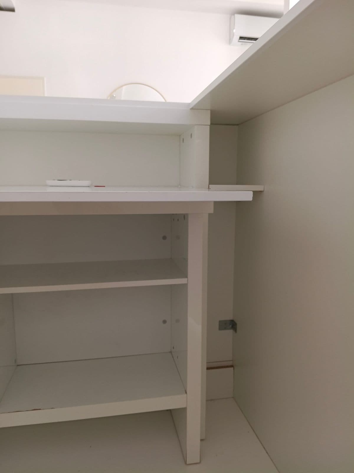 Posten 31 – 1 Stk. Verkaufspult