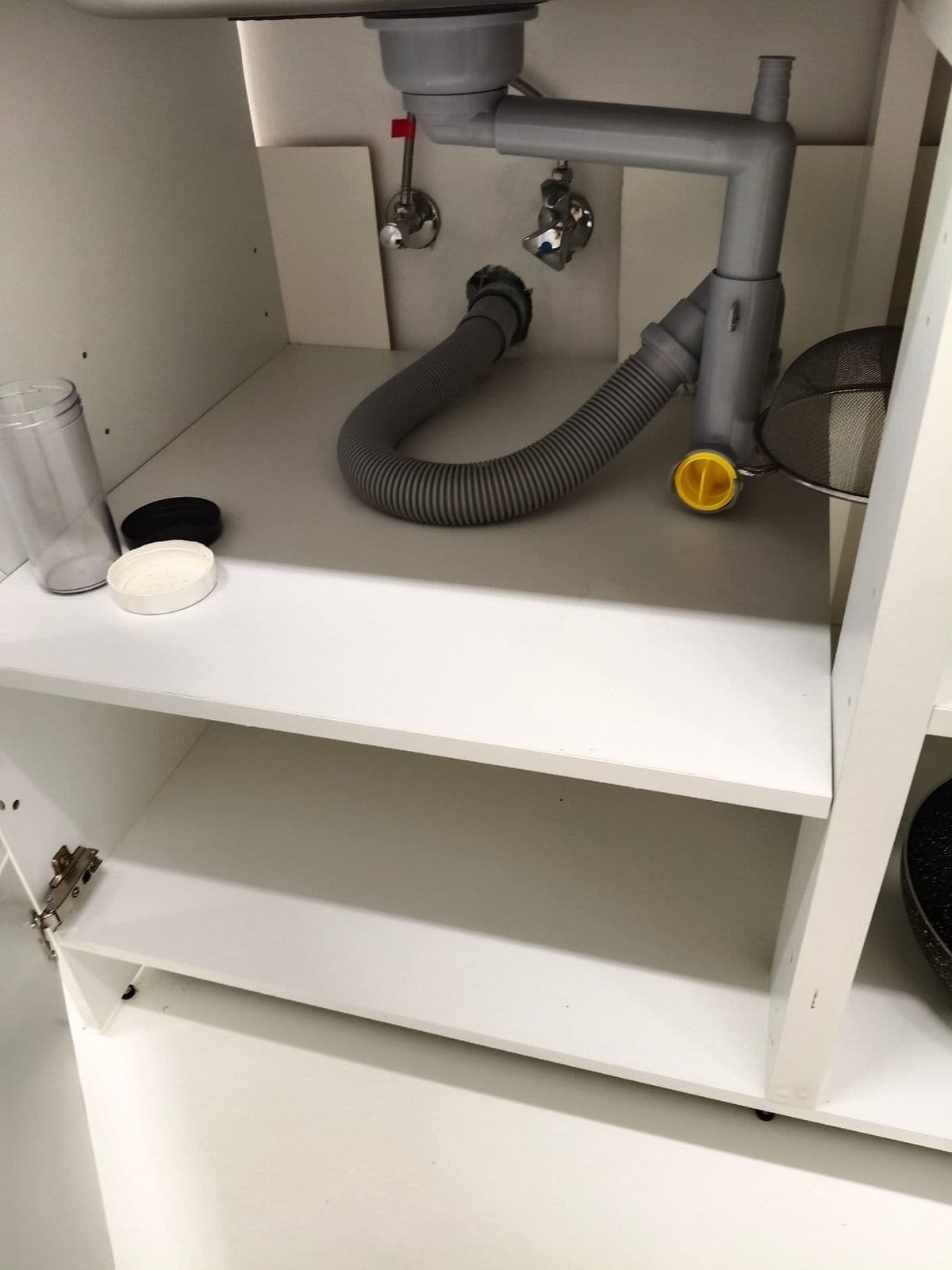 Posten 37 – 1 Stk. Küchenzeile inkl. Waschbecken und Armatur