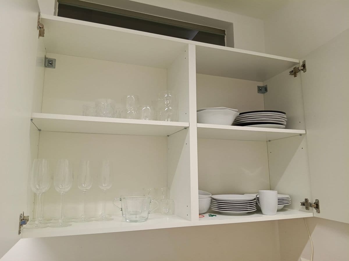 Posten 38 – 1 Stk. Oberschrank