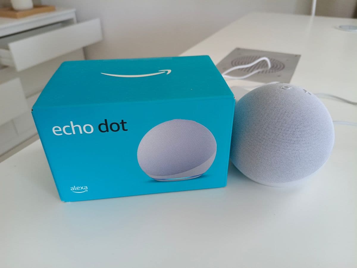 Posten 29 – 1 Stk. Amazon Echo Dot Smart-Lautsprecher
