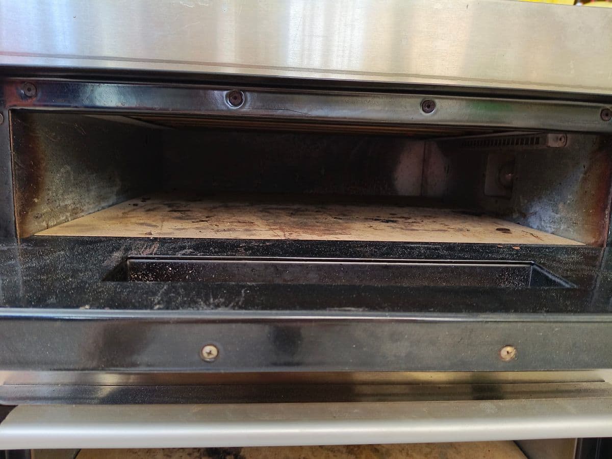 Posten 1 – GMC Gastro Doppel-Pizzaofen