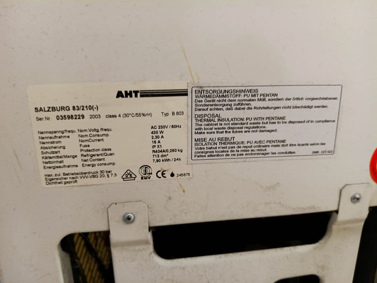 Posten 6 – AHT Gewerbe-Tiefkühltruhe