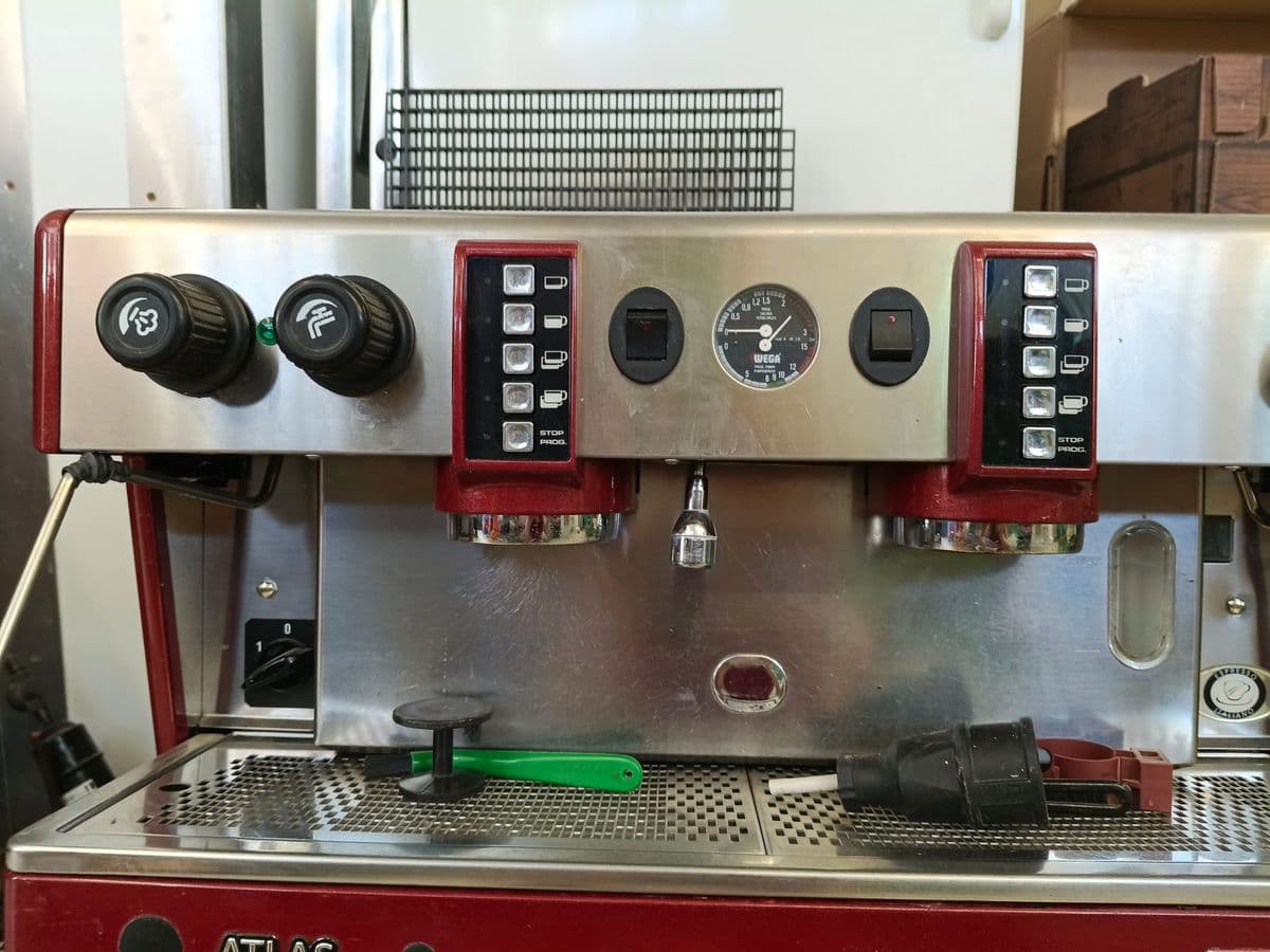 Posten 9 – Wega Atlas 2-gruppige Gastro-Espressomaschine
