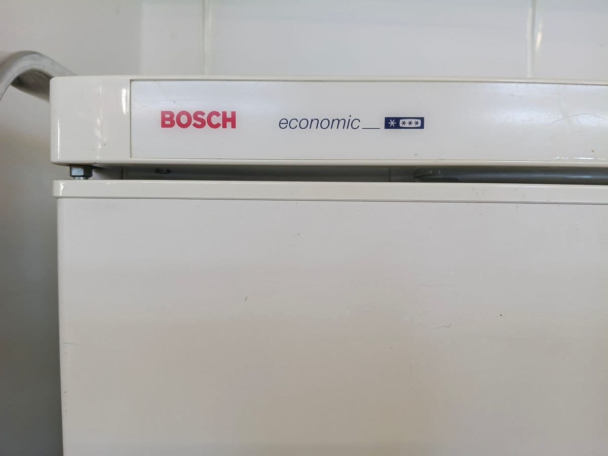 Posten 10 – Bosch Stand-Gefrierschrank