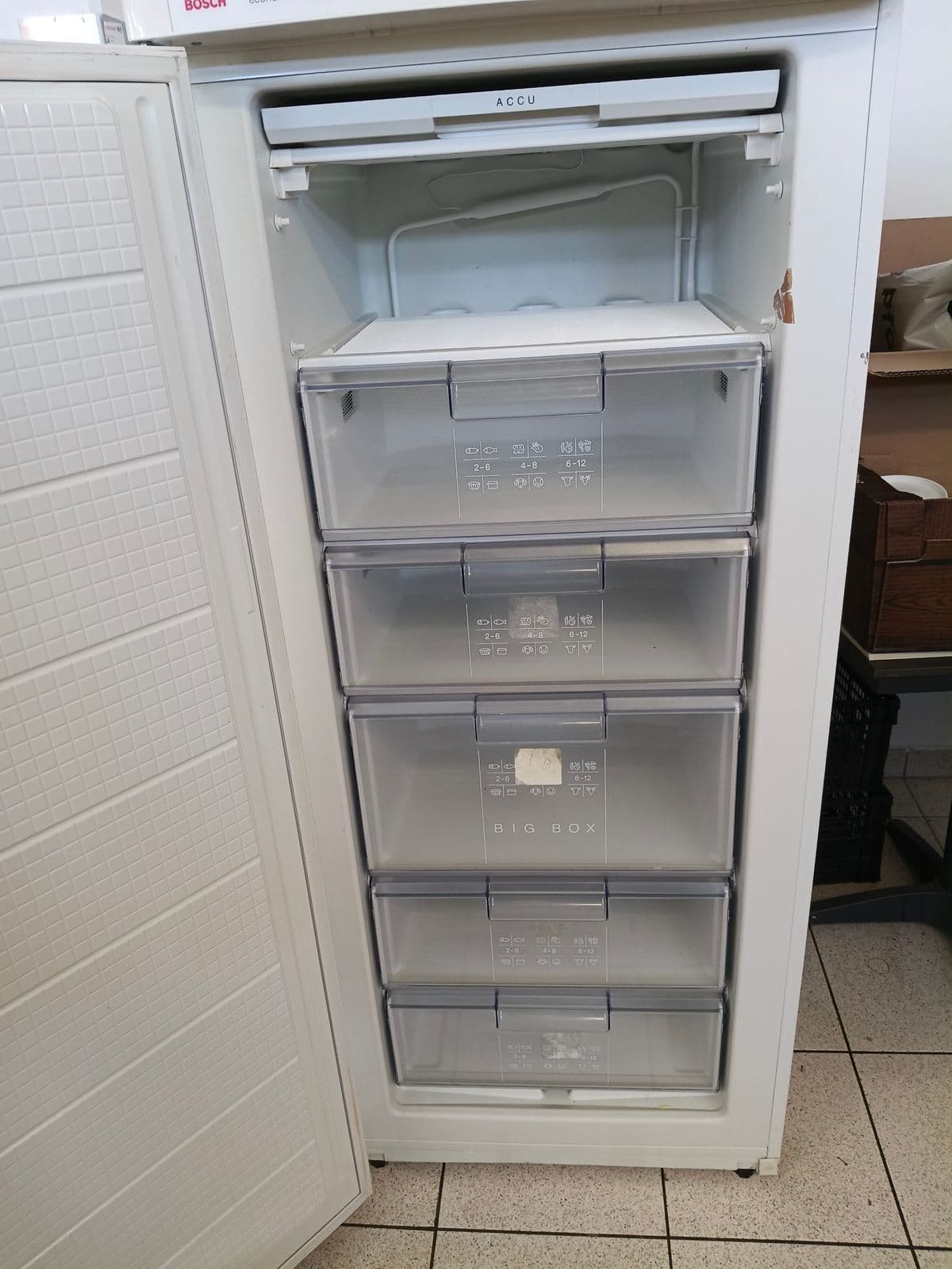 Posten 10 – Bosch Stand-Gefrierschrank