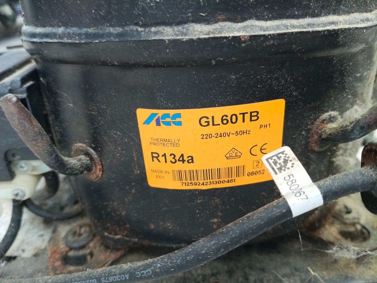 Posten 11 – 1 Stk. Electrolux Kälteaggregat / Kühlkompressor