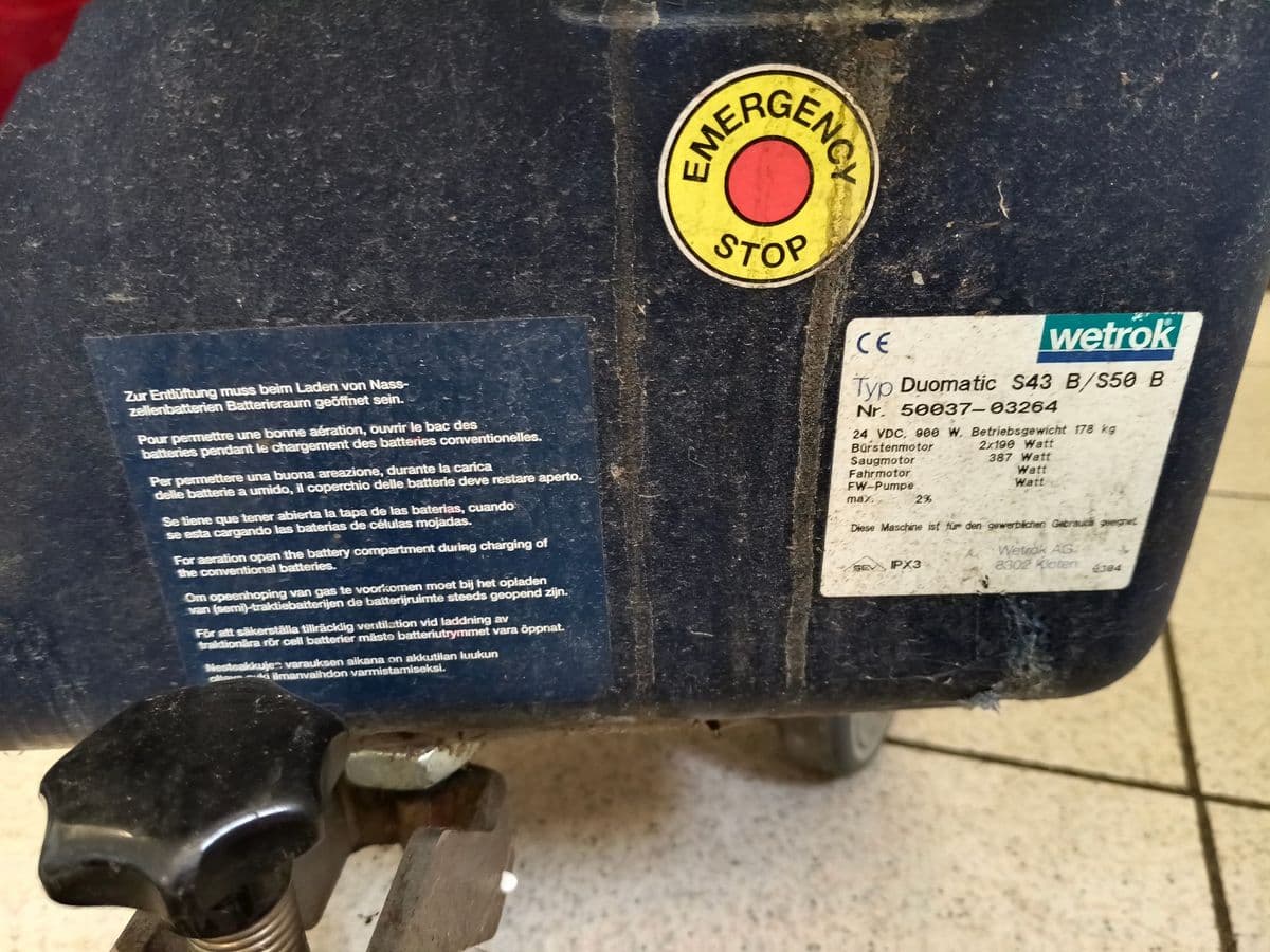 Posten 18 – Bodenreinigungsmaschine Wetrok Duomatic S43 B
