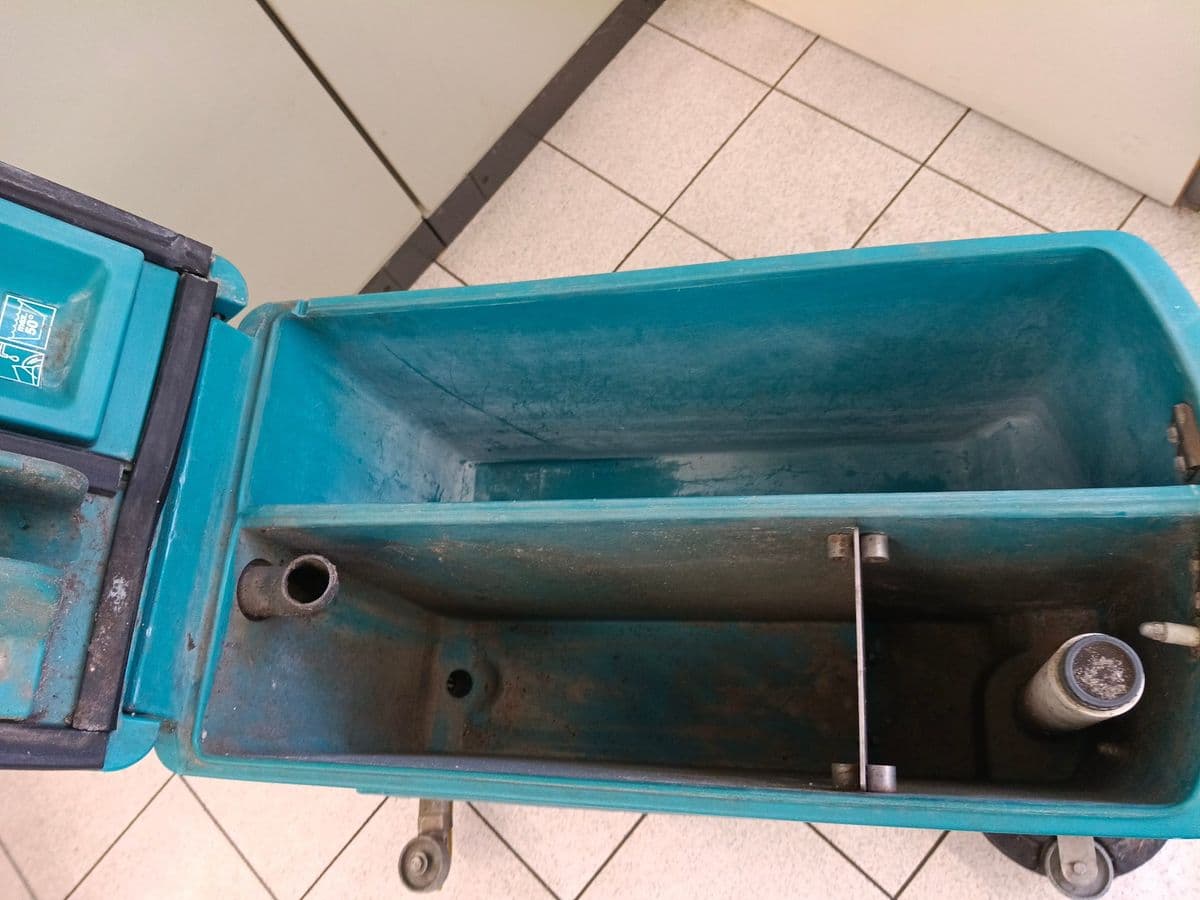 Posten 18 – Bodenreinigungsmaschine Wetrok Duomatic S43 B