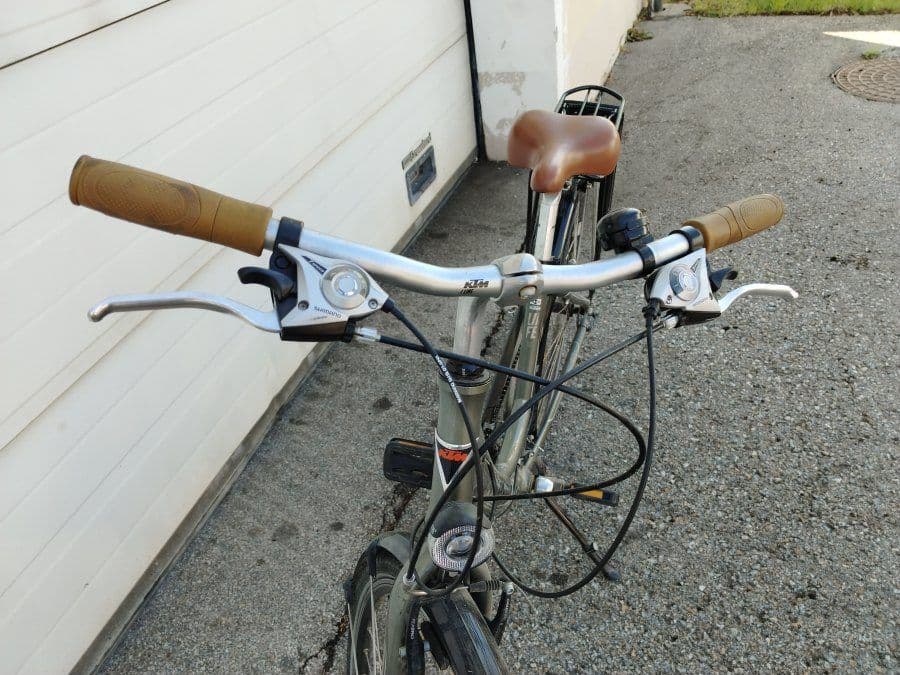 Stilvolles KTM Damenfahrrad mit tiefem Einstieg und Nabenschaltung – Bild 2