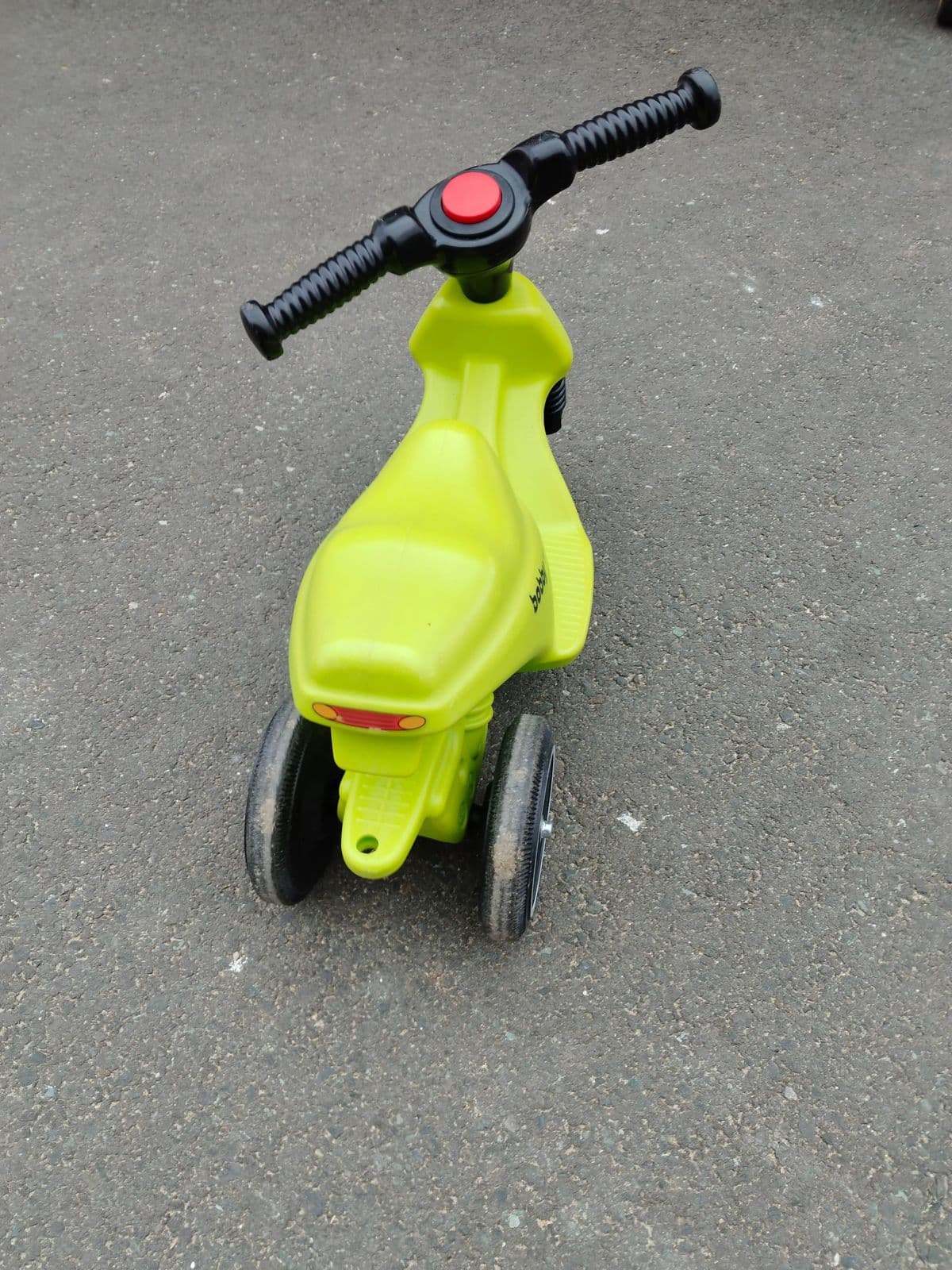 BIG Bobby Scooter / Kinder-Rutsch-Motorrad in Neongrün – Bild 4