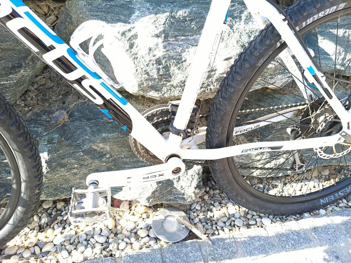 ​Mountainbike FOCUS WHISTLER (ca. 26 Zoll) - Weiß/Blau – Bild 6