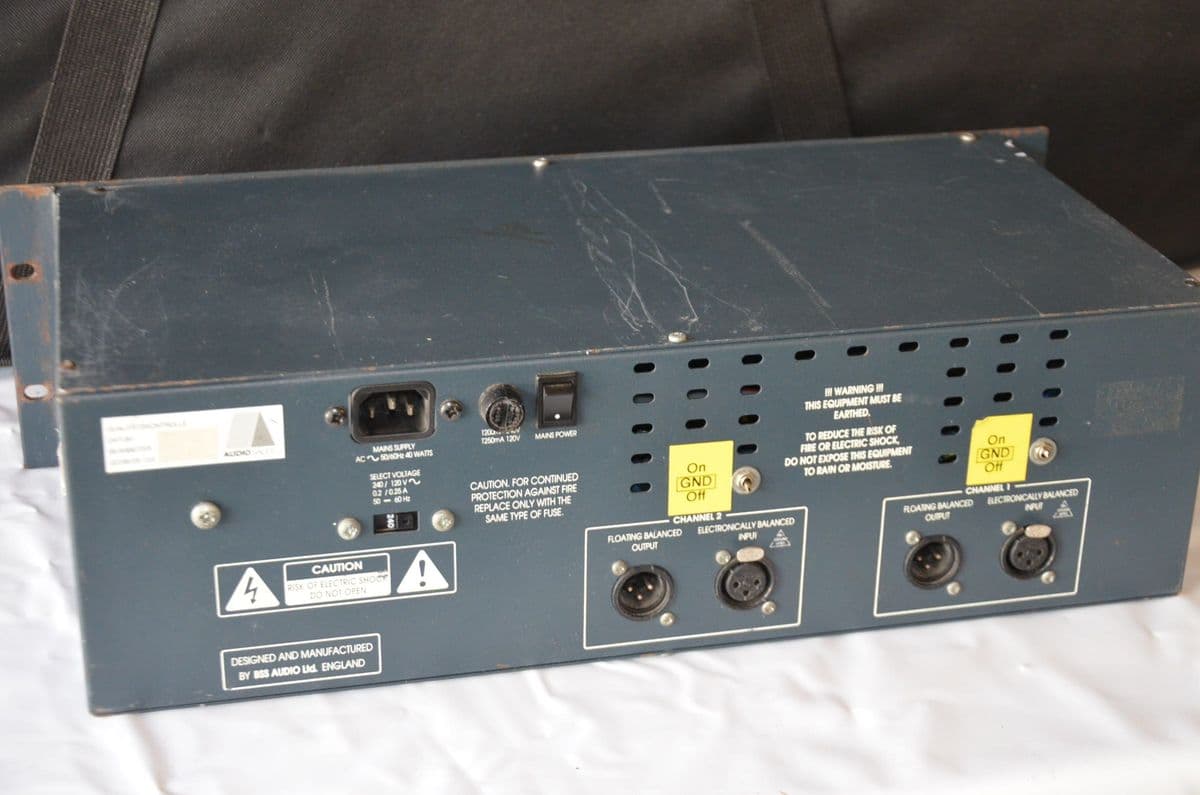 BSS FCS-960 Dual Mode Graphic Equalizer (3 HE / 19 Zoll) – Bild 4