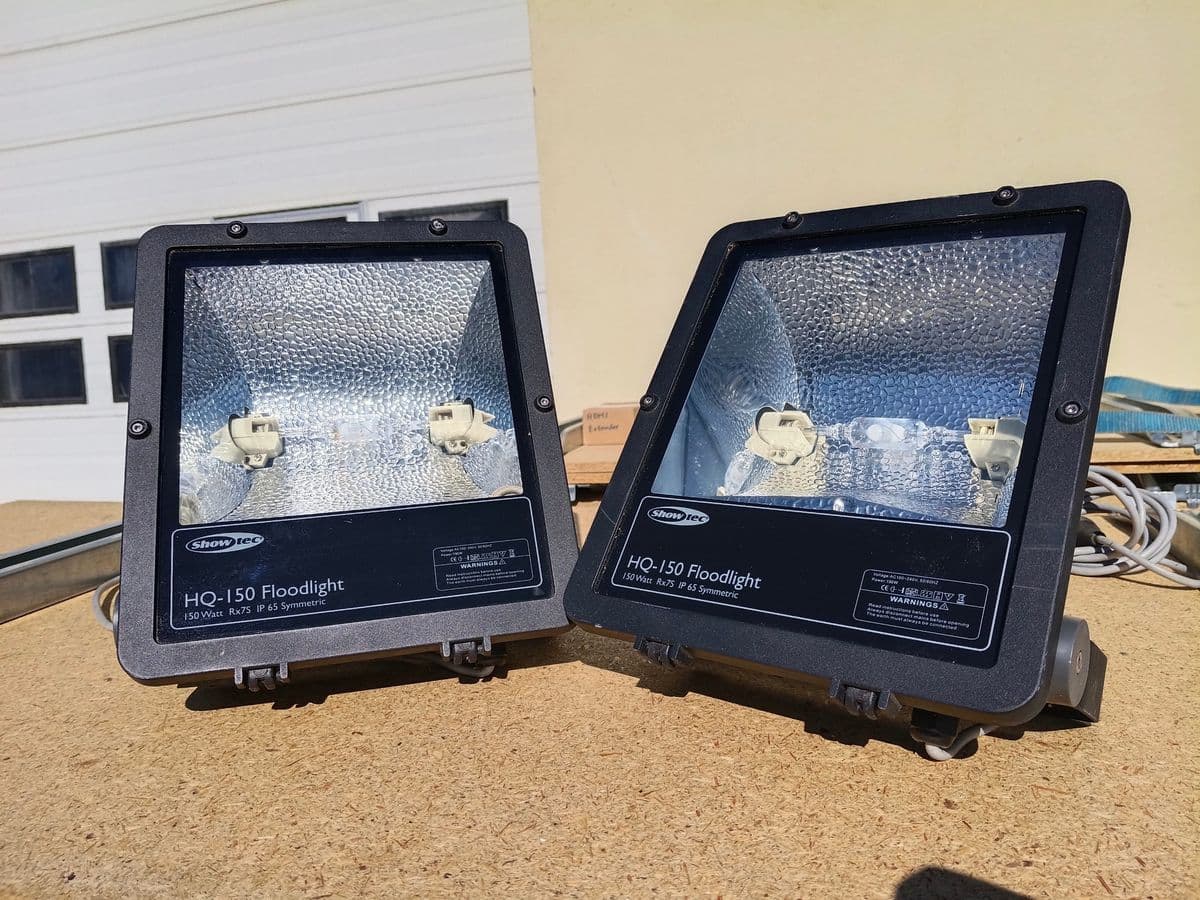 2 Stk.  Showtec HQ-150 Floodlight (150W Flutlichtstrahler / HQI-Scheinwerfer) – Bild 2
