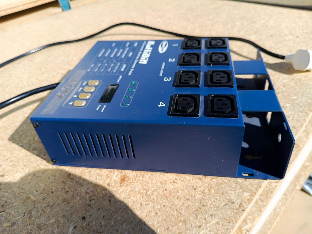 Showtec MultiDim 4-Kanal Digital Dimmer Pack / Switch Pack – Bild 7