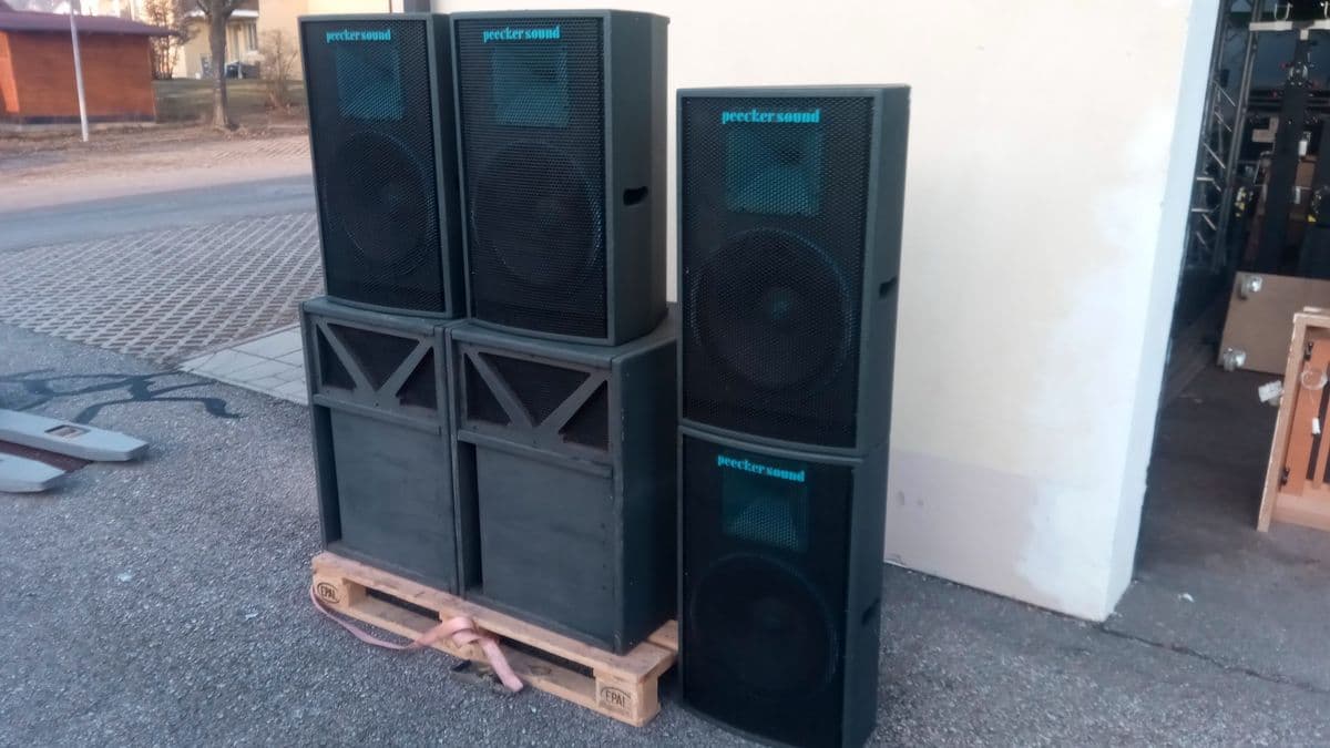 PA-Anlage Peecker Sound, 4 Tops, 2 Bässe, incl Amps – Bild 4