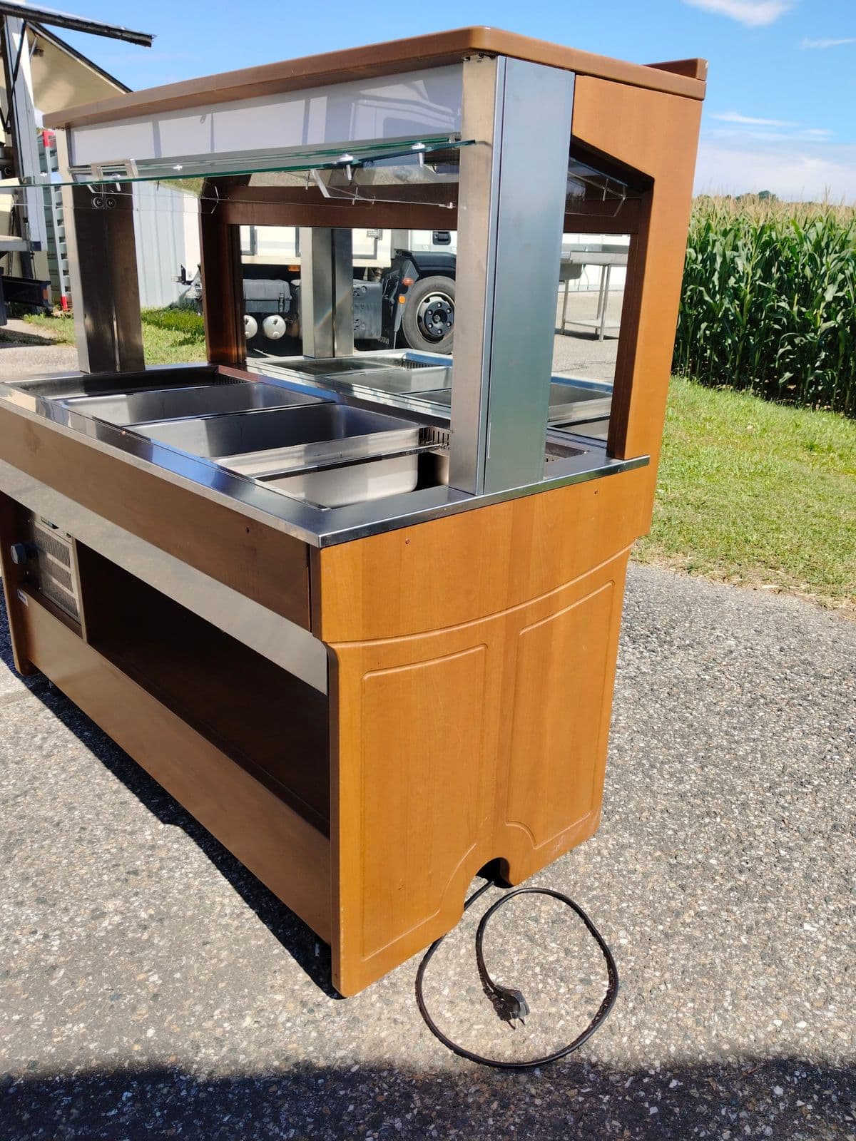 Enofrigo Profi-Kühlbuffet / Salatbar – Fahrbare Buffet-Insel mit Hustenschutz – Bild 7