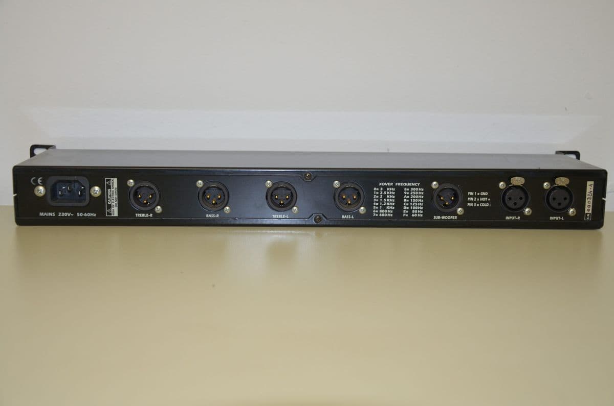PA-Anlage Peecker Sound, 4 Tops, 2 Bässe, incl Amps – Bild 2